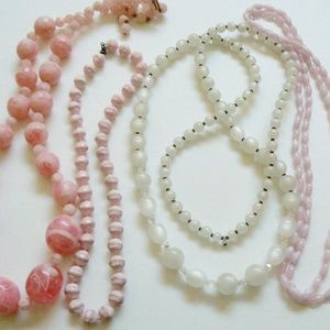 Lot of 4 VTG Fashion Beaded Strands Necklaces Licite Plastic Pink Pearly